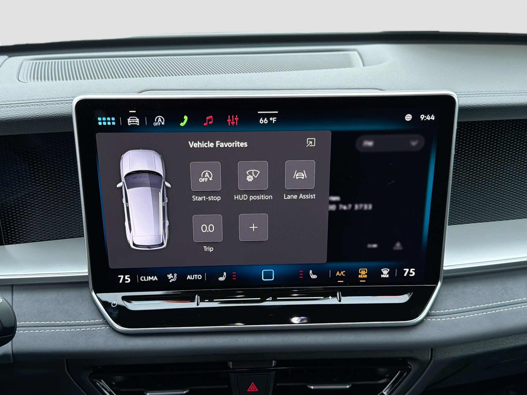 New 2026 Volkswagen Tiguan SE R-Line FWD image 30