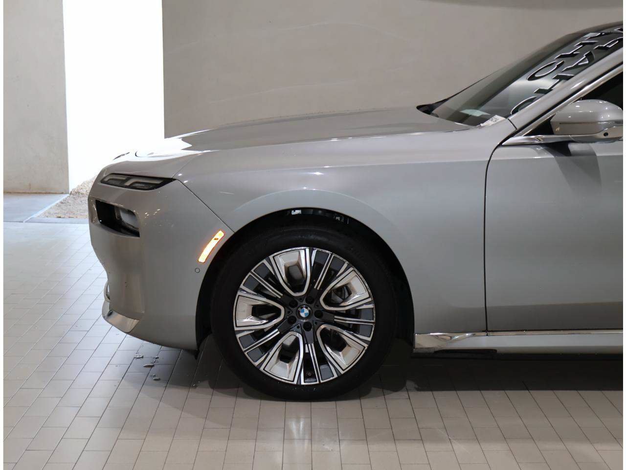 Certified 2024 BMW i7 eDrive50 RWD image 4