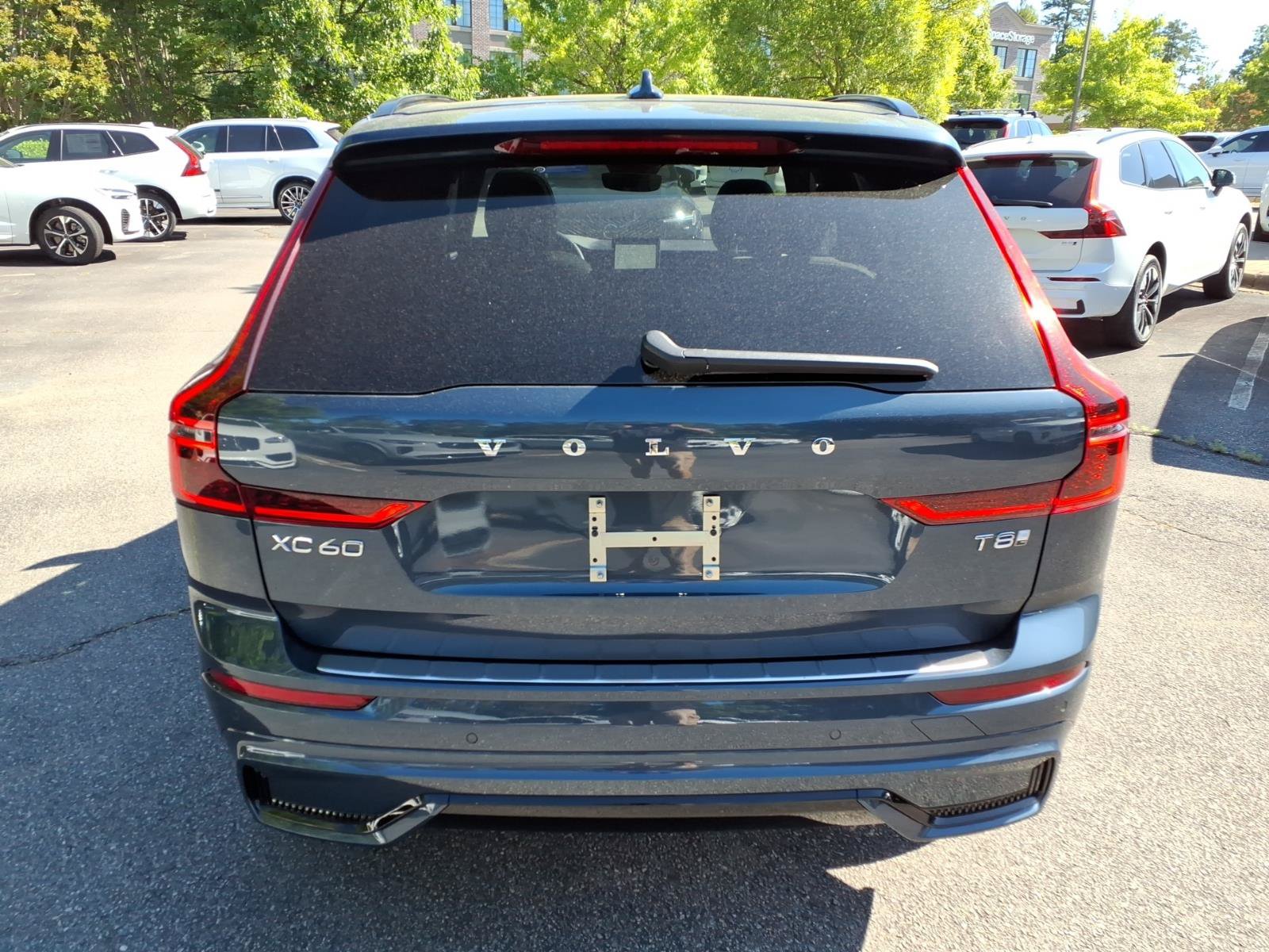New 2026 Volvo XC60 T8 Plus w/ Protection Package Premier AWD/4WD image 4