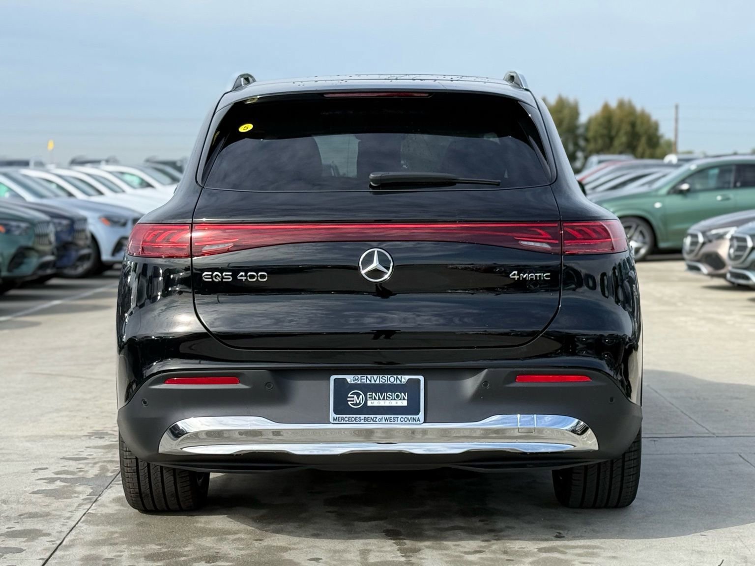 New 2026 Mercedes-Benz EQS 400 4MATIC SUV image 9
