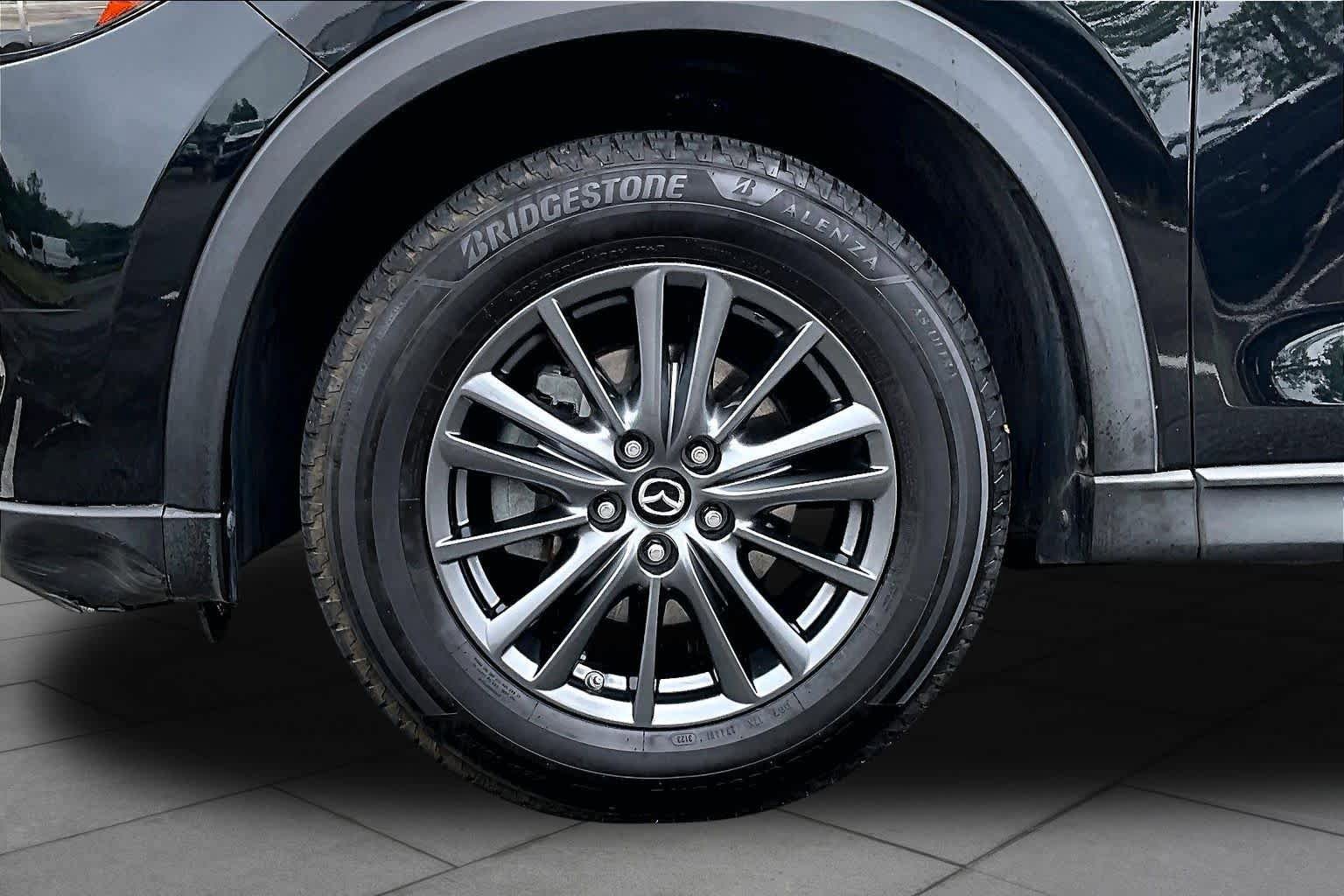 Used 2019 MAZDA CX-5 Touring FWD image 11