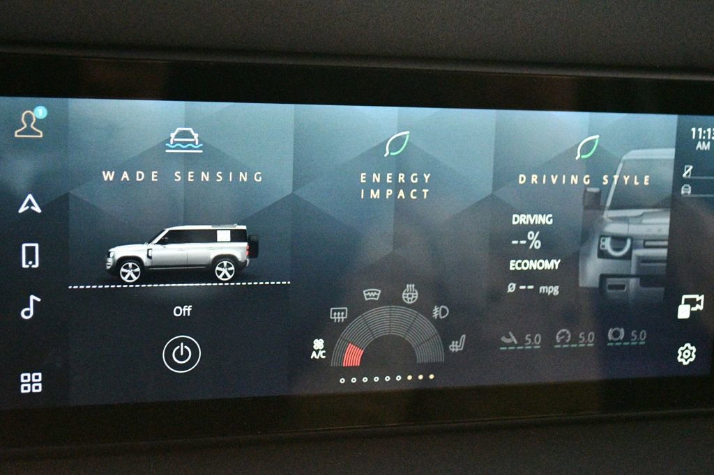 Used 2023 Land Rover Defender 110 X-Dynamic SE image 54