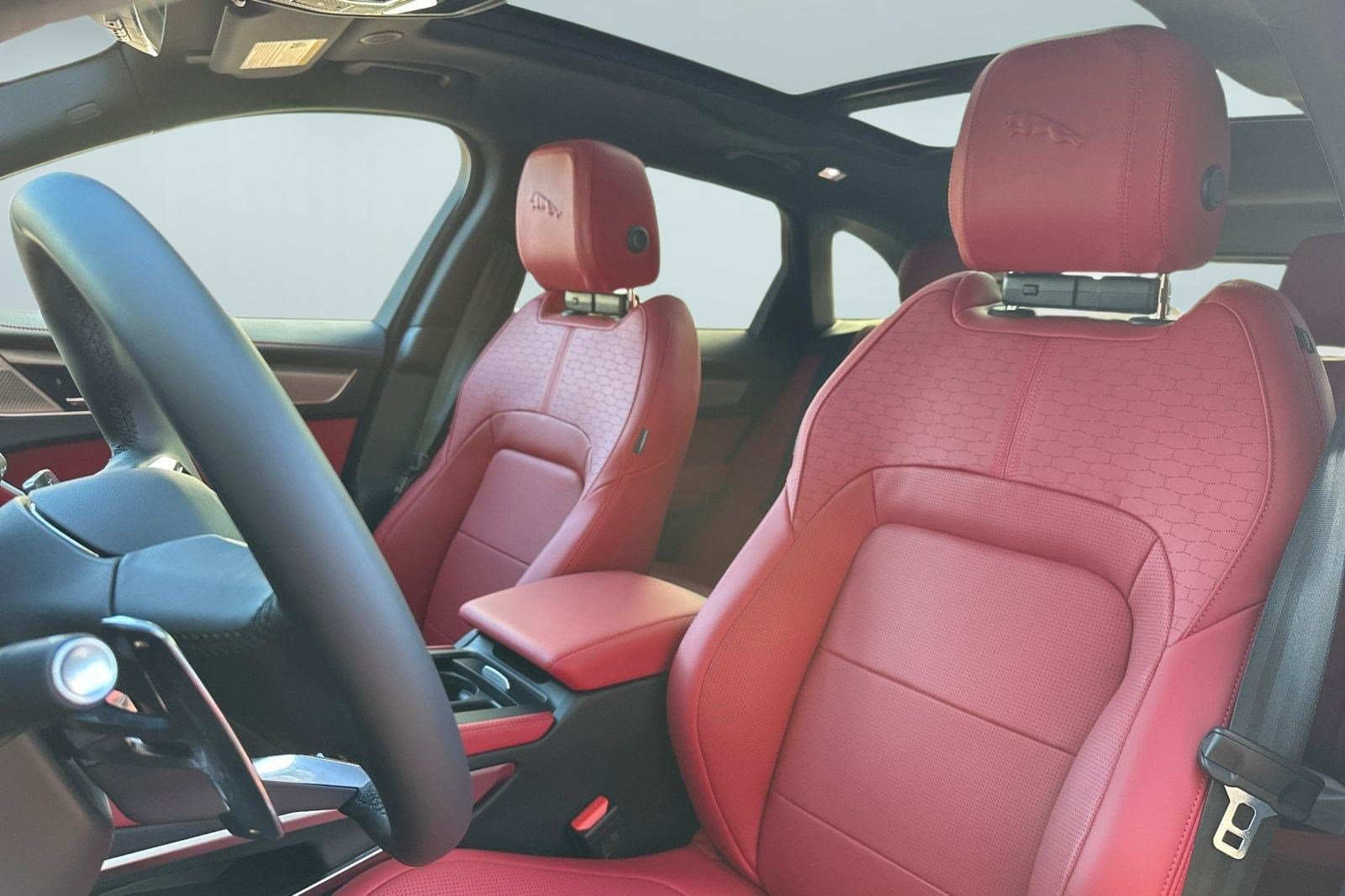 New 2025 Jaguar F-PACE R-Dynamic S AWD/4WD image 26