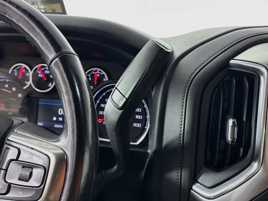 Used 2019 Chevrolet Silverado 1500 LT Trail Boss AWD/4WD image 16