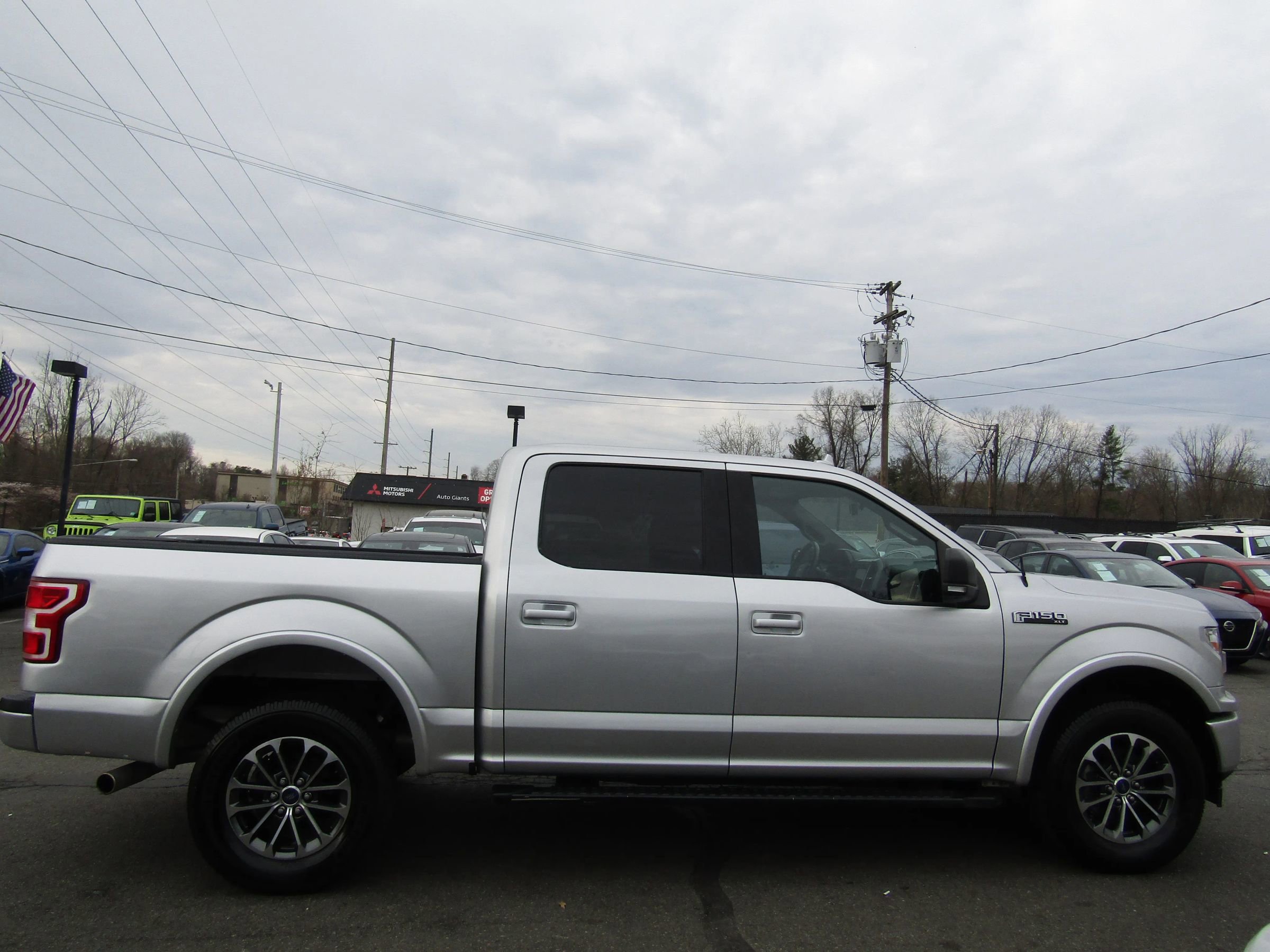 Used 2018 Ford F150 XLT w/ Equipment Group 302A Luxury image 8