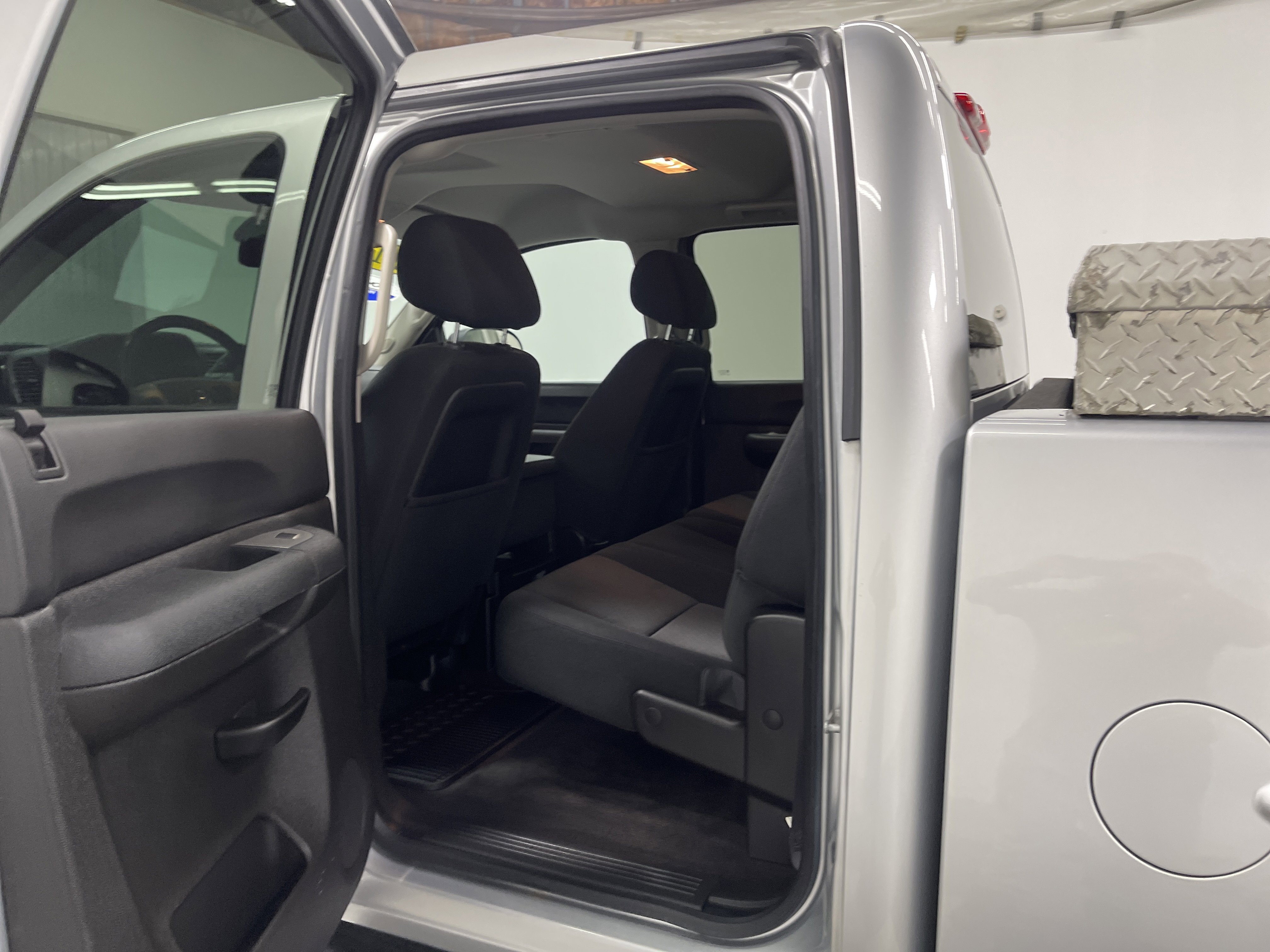Used 2014 Chevrolet Silverado 2500 LT w/ Interior Plus Package image 13