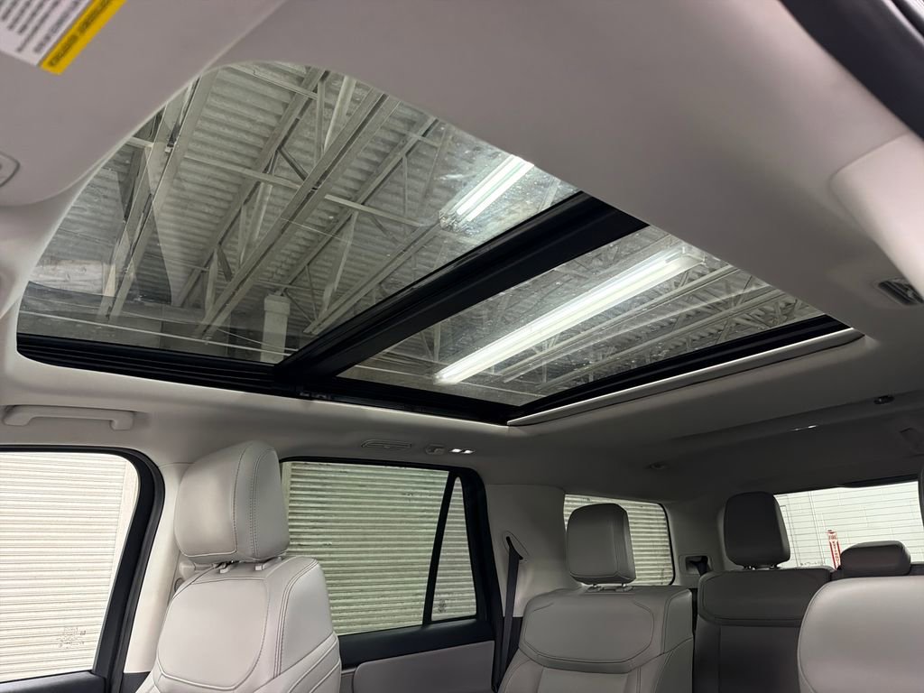 Certified 2025 Ford Expedition Active RWD image 10