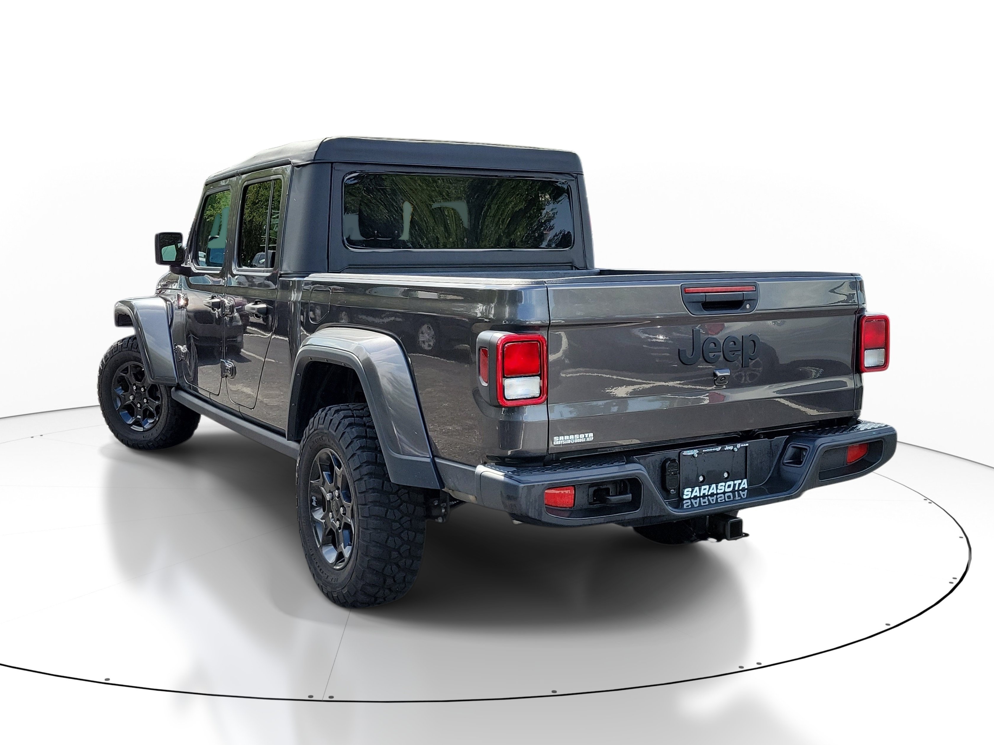 Used 2023 Jeep Gladiator Sport AWD/4WD image 4