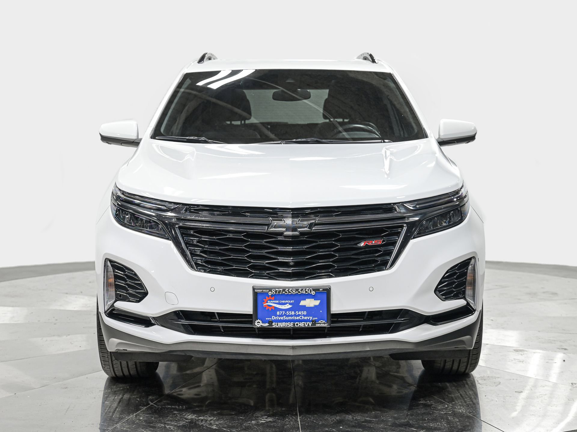 Used 2023 Chevrolet Equinox RS w/ RS Leather Package image 10