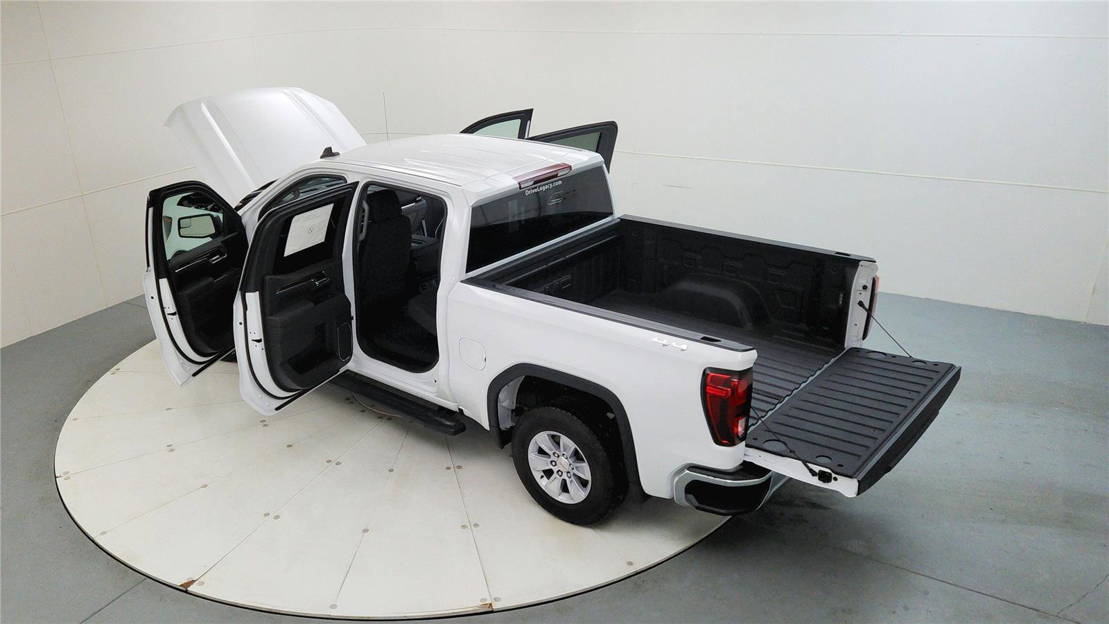 New 2026 GMC Sierra 1500 SLE image 20