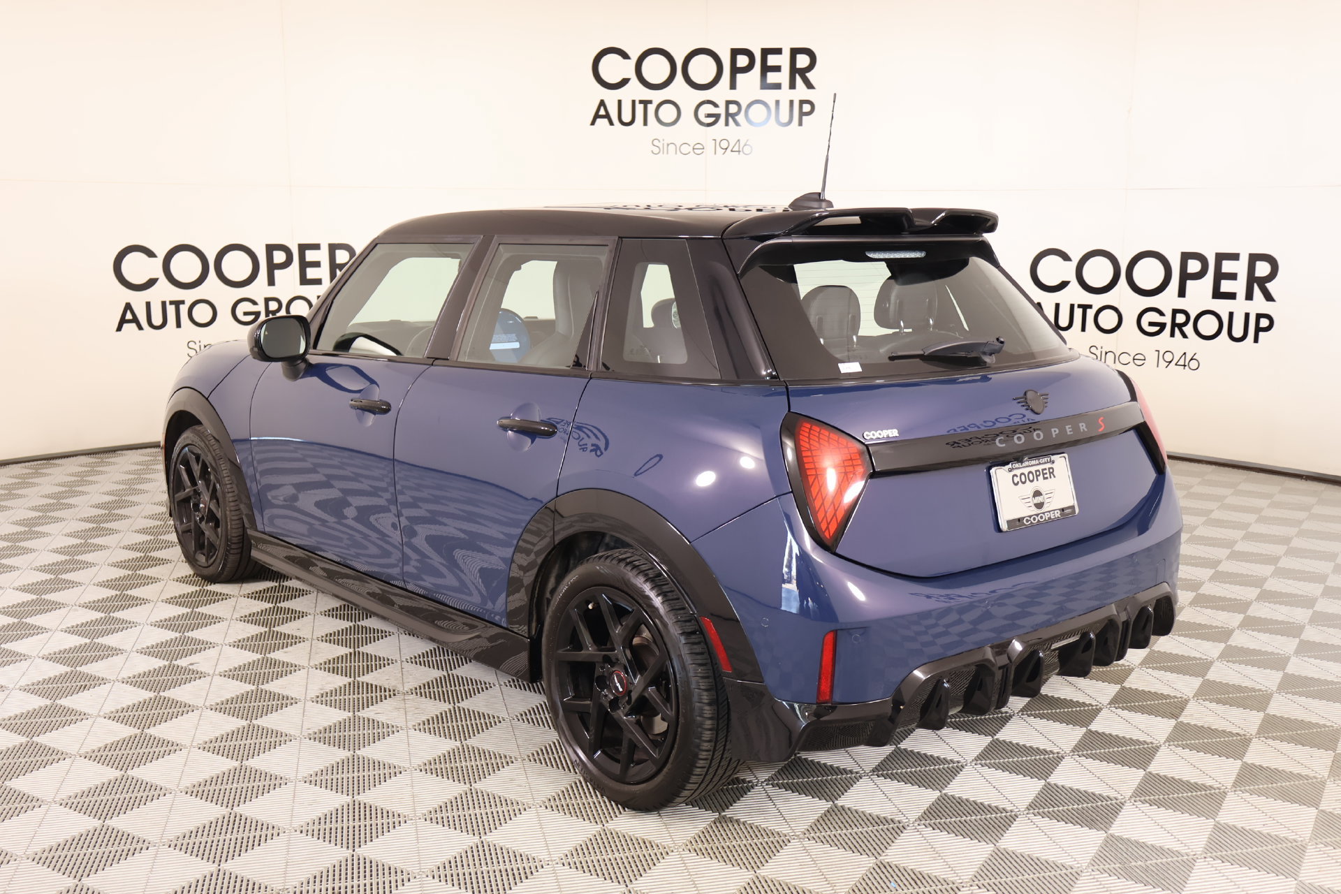 Certified 2025 MINI Cooper S FWD image 24