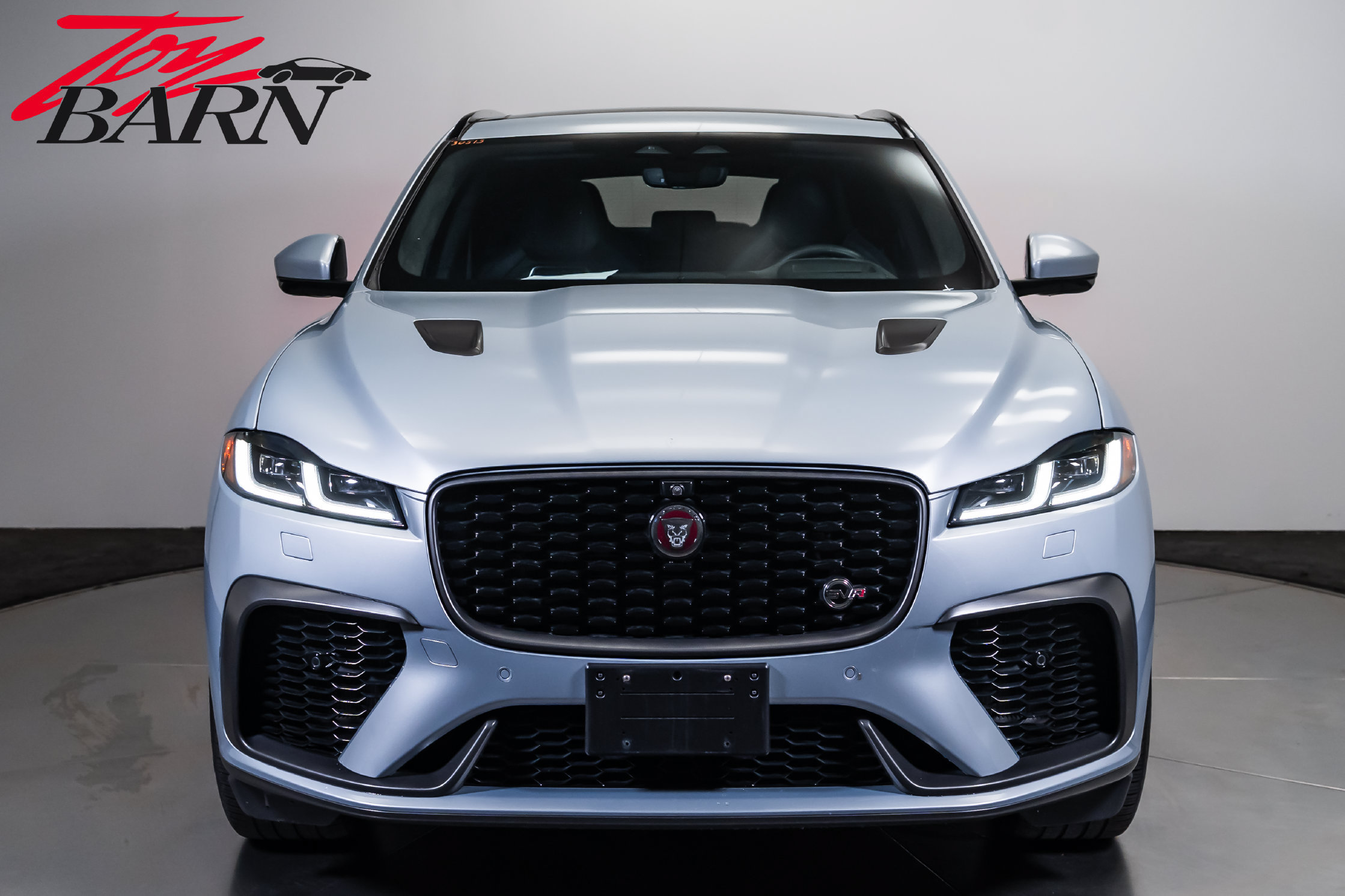 Used 2021 Jaguar F-PACE SVR AWD/4WD image 8