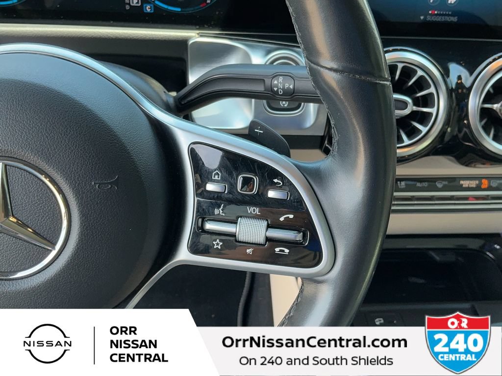Used 2021 Mercedes-Benz GLB 250 4MATIC image 21