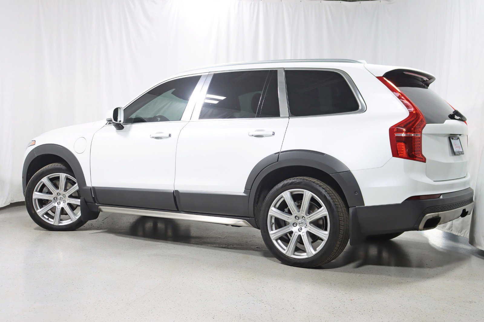 Used 2017 Volvo XC90 T8 Excellence AWD/4WD image 9