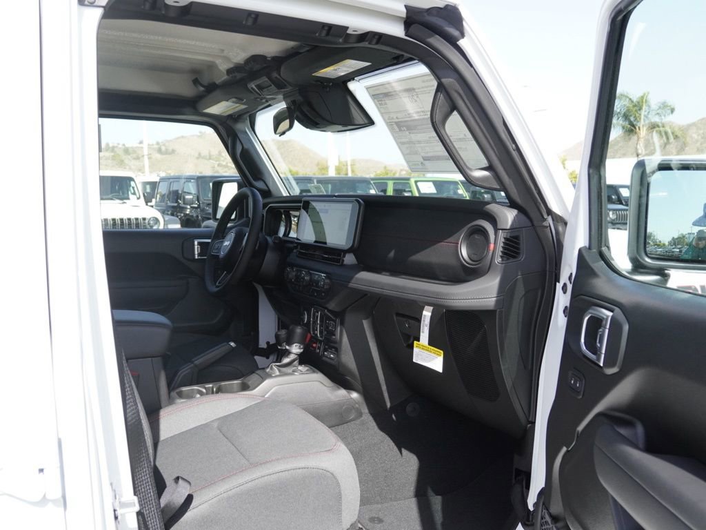New 2026 Jeep Wrangler Unlimited Rubicon AWD/4WD image 23
