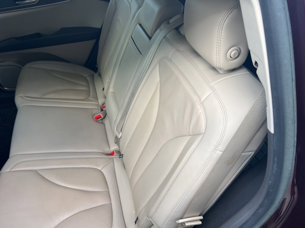 Used 2019 Lincoln Nautilus Select image 10