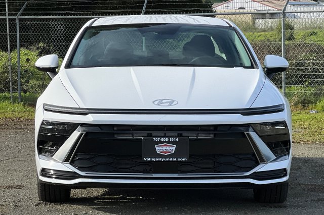 New 2026 Hyundai Sonata SEL FWD image 3