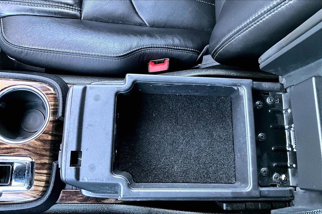 Used 2016 GMC Acadia Denali image 16