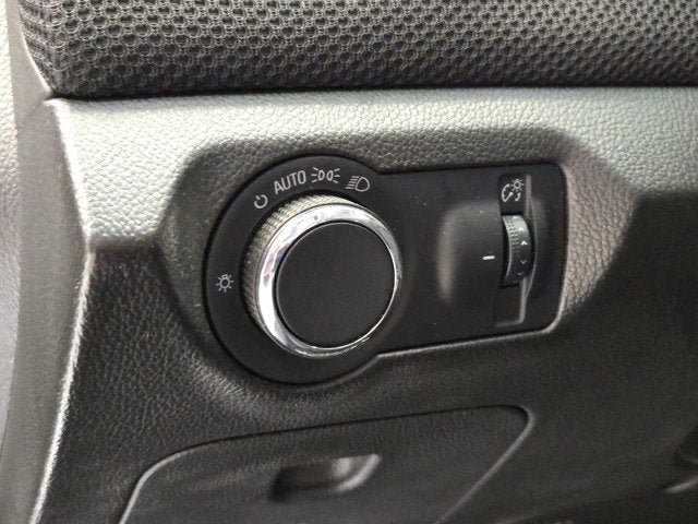 Used 2015 Chevrolet Cruze LT FWD image 20
