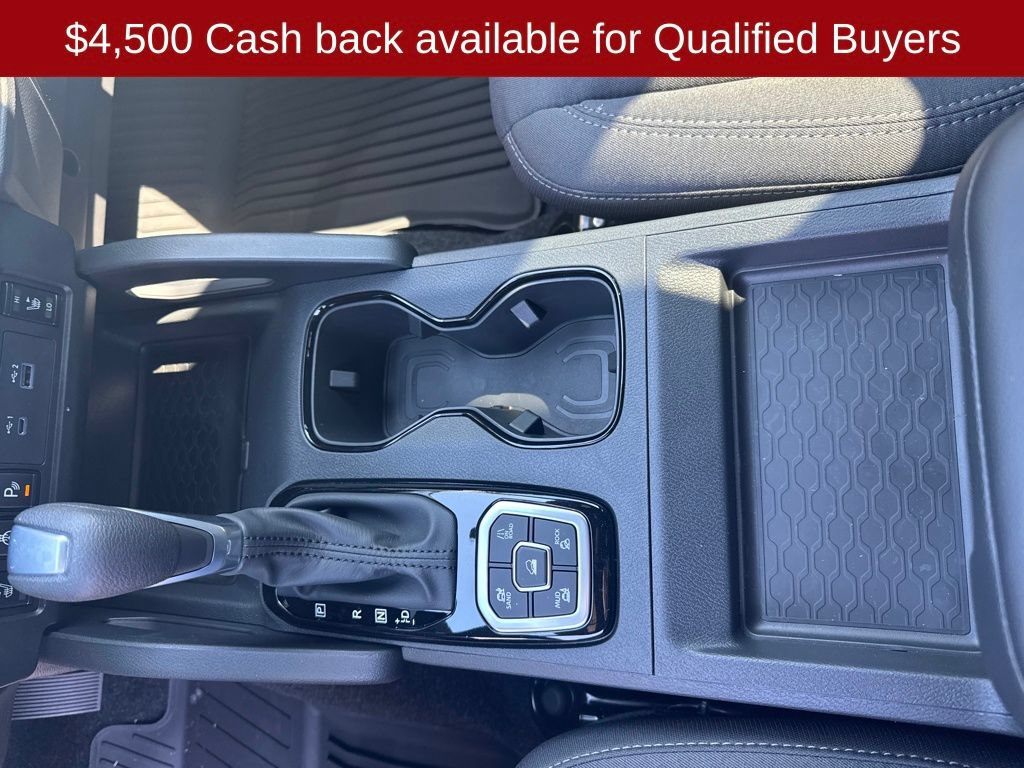 New 2026 Nissan Frontier SV w/ All-Weather Content Package AWD/4WD image 28