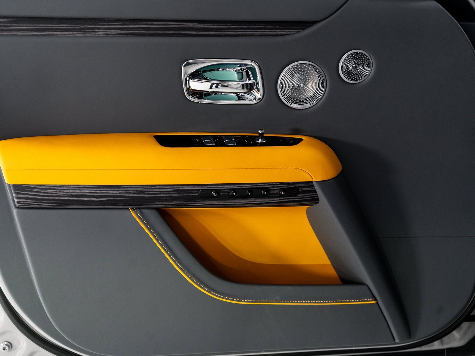 New 2025 Rolls-Royce Ghost image 12