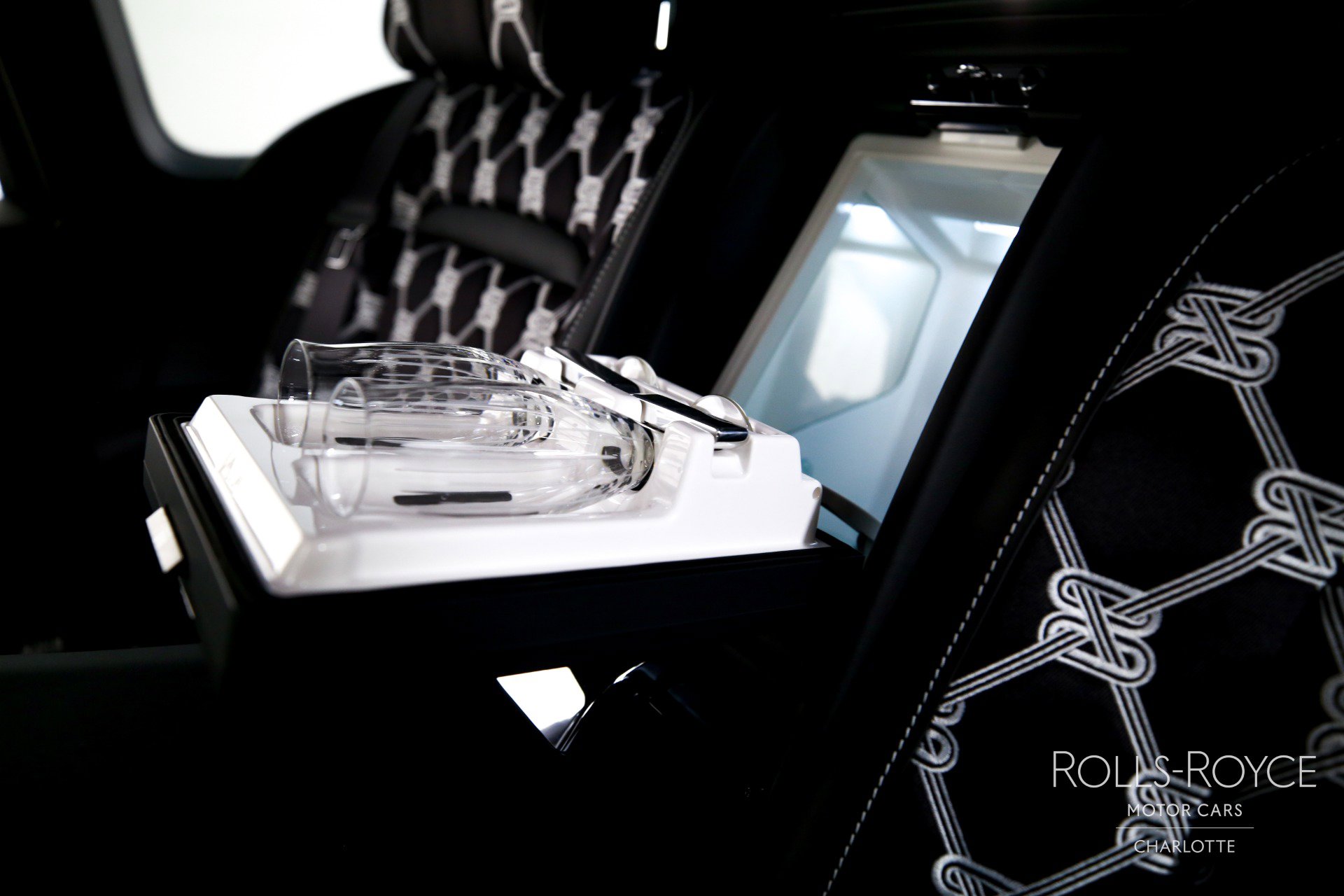 New 2026 Rolls-Royce Cullinan image 24