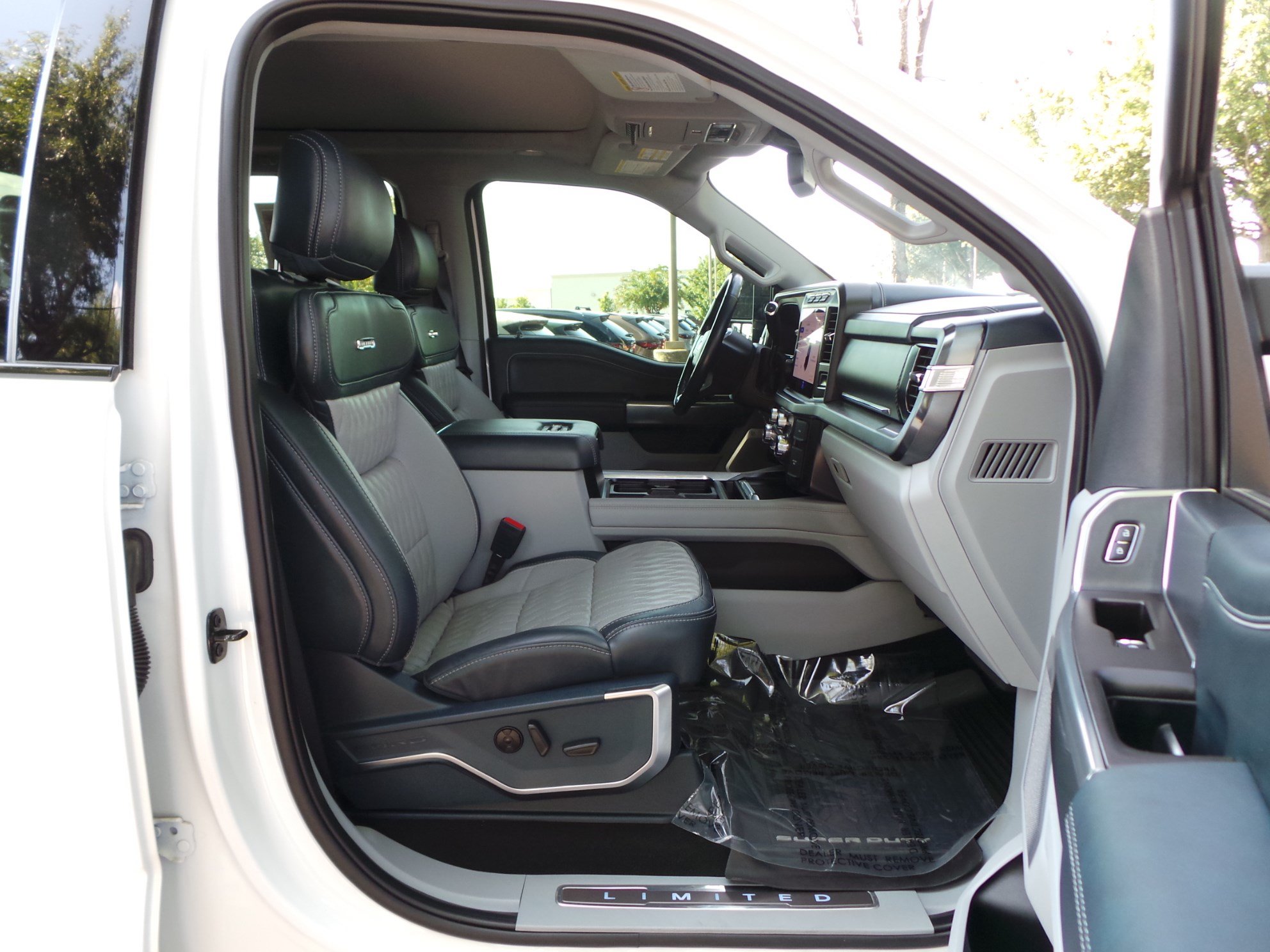 Used 2024 Ford F450 Limited w/ FX4 Off-Road Package AWD/4WD image 53