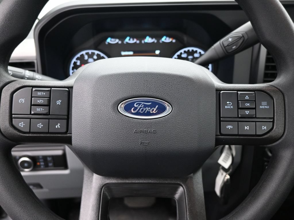 New 2026 Ford F350 XL w/ FX4 Off-Road Package AWD/4WD image 8