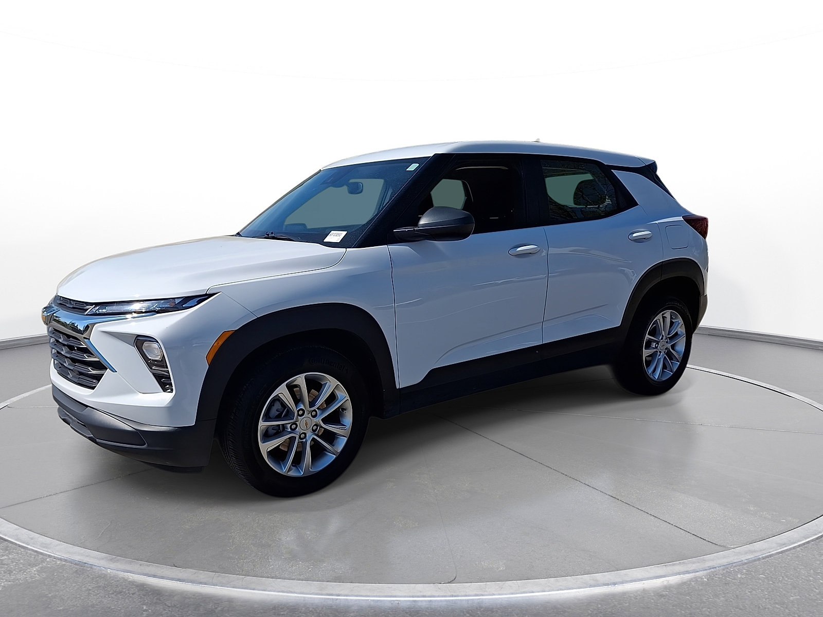 Used 2025 Chevrolet TrailBlazer LS FWD image 4