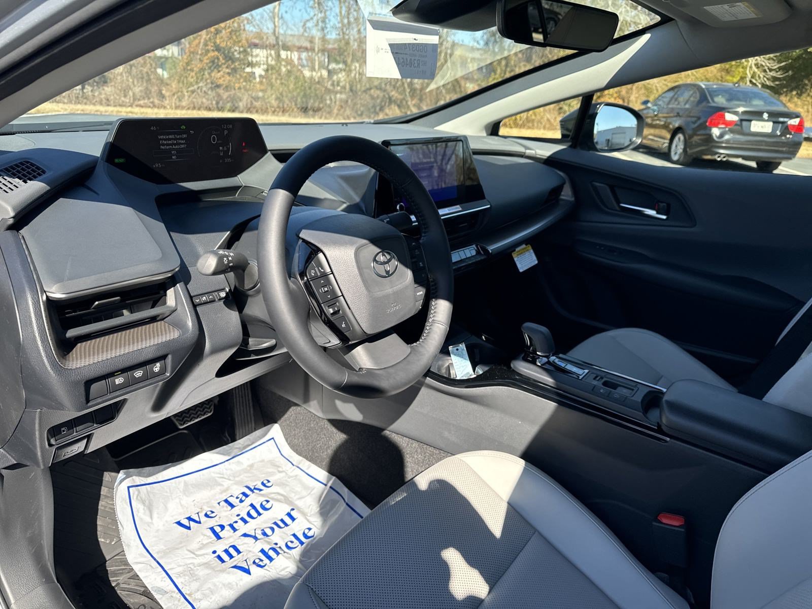New 2024 Toyota Prius XLE FWD image 15