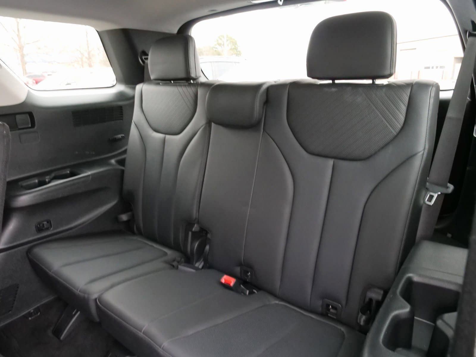 Used 2024 Hyundai Palisade SEL image 15