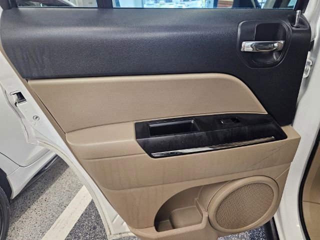 Used 2014 Jeep Patriot Limited w/ Sun/Sound Group image 24