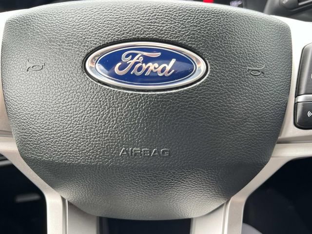 Certified 2022 Ford Explorer XLT w/ Equipment Group 202A AWD/4WD image 35