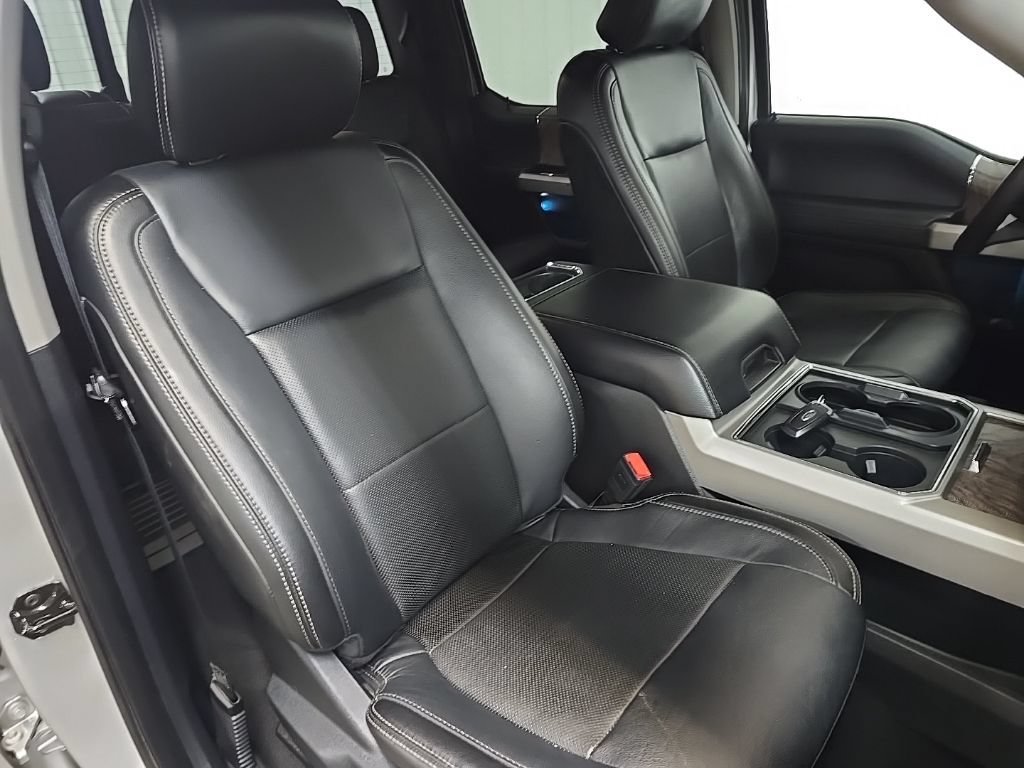 Used 2019 Ford F250 Lariat w/ Lariat Ultimate Package AWD/4WD image 17