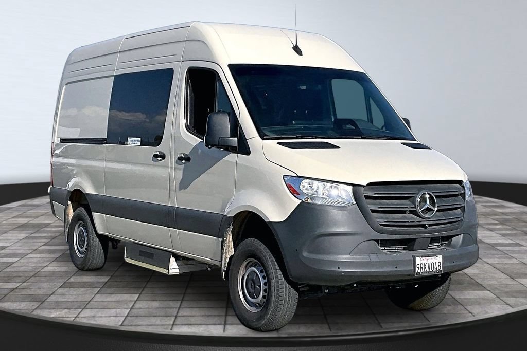 Used 2025 Mercedes-Benz Sprinter 2500 image 29