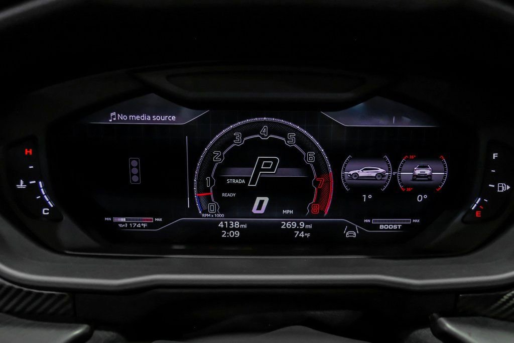 Used 2024 Lamborghini Urus Performante image 17