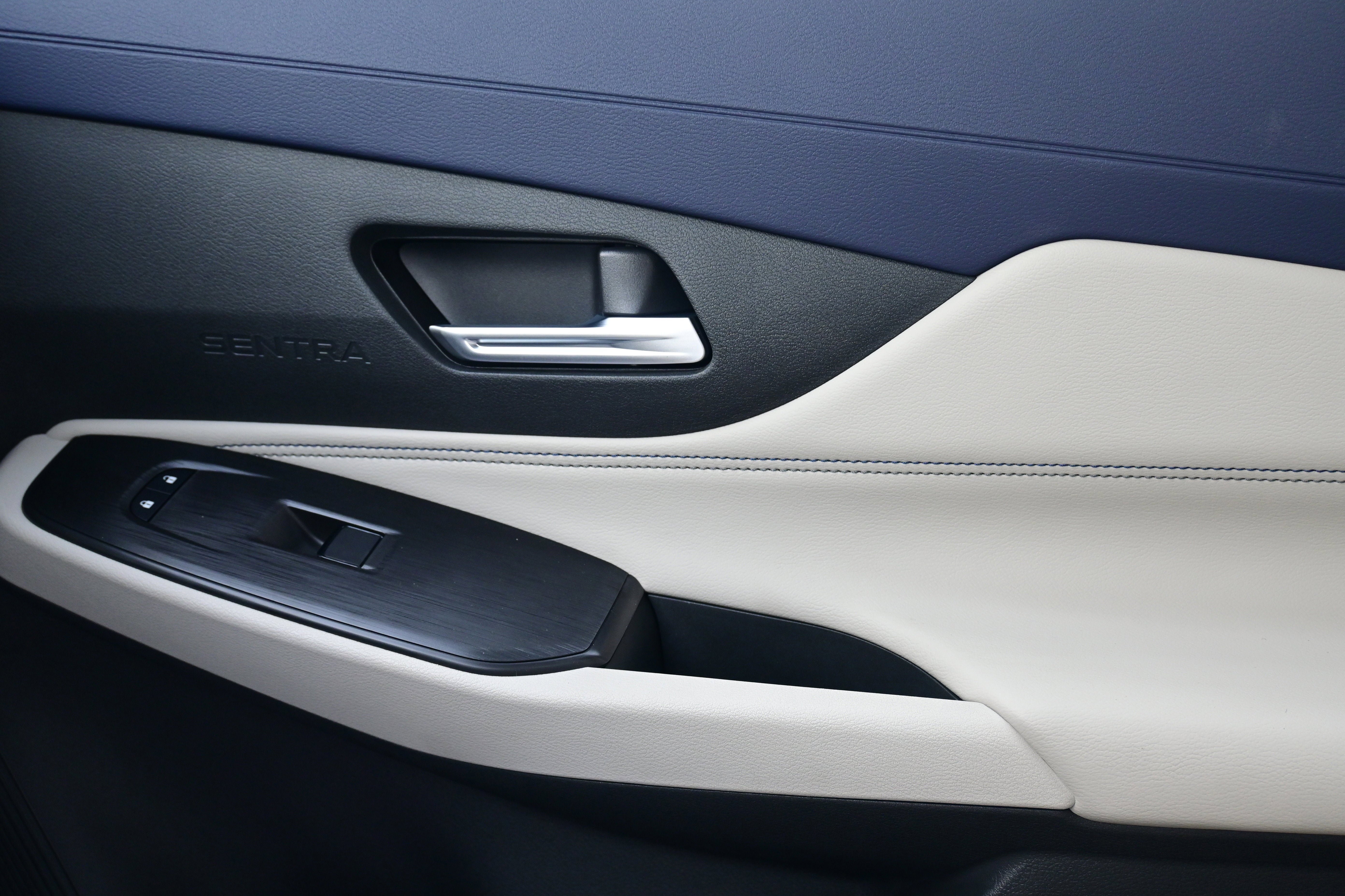 New 2026 Nissan Sentra SL w/ Floor Mat Package FWD image 27