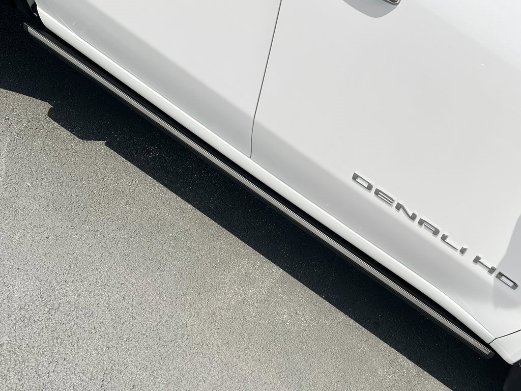 Used 2024 GMC Sierra 3500 Denali Ultimate image 21