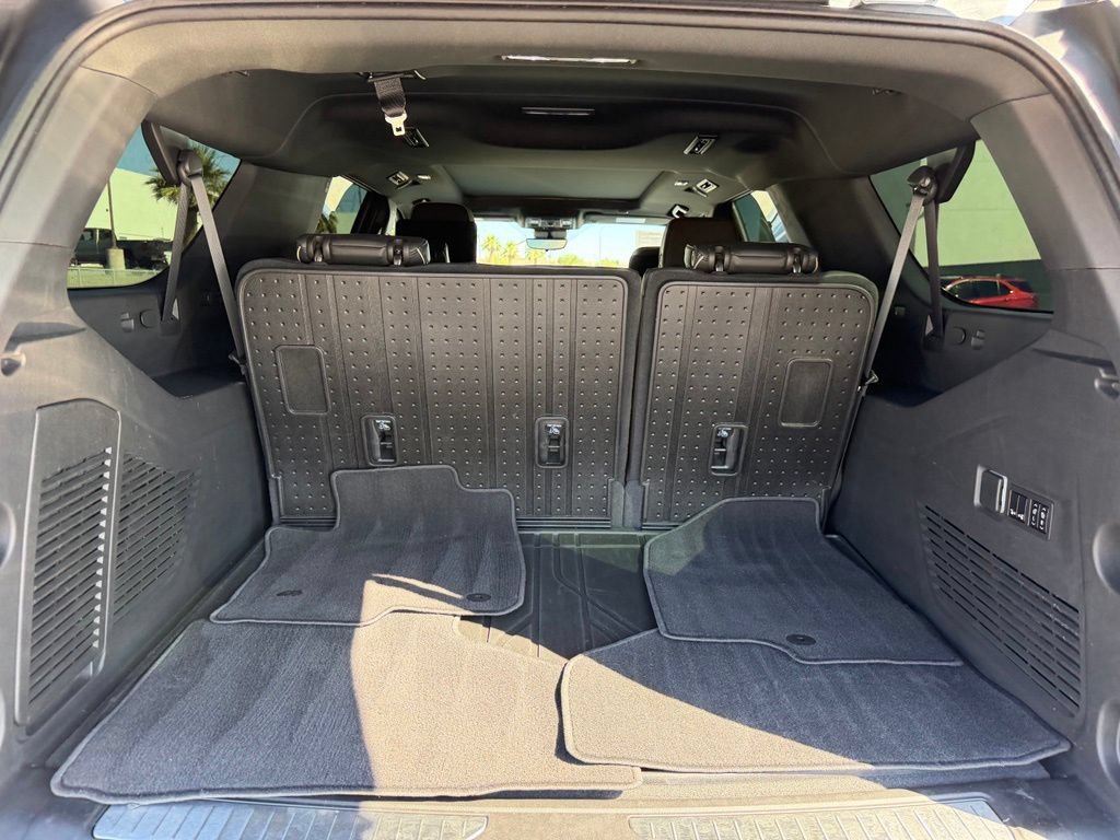 Certified 2023 Chevrolet Suburban Premier AWD/4WD image 22
