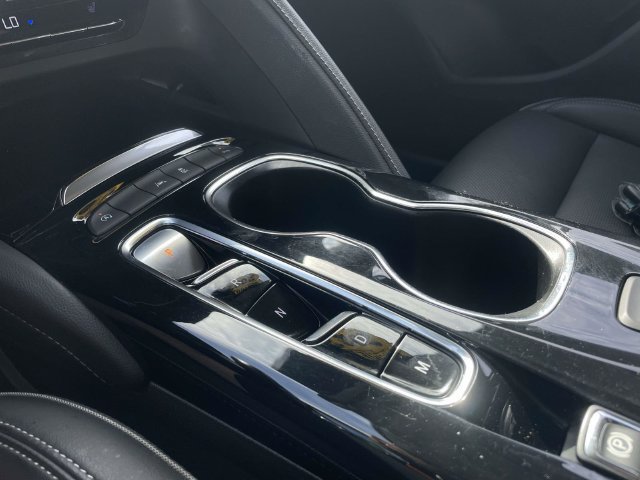 Used 2022 Buick Envision Essence w/ Safety Package FWD image 30