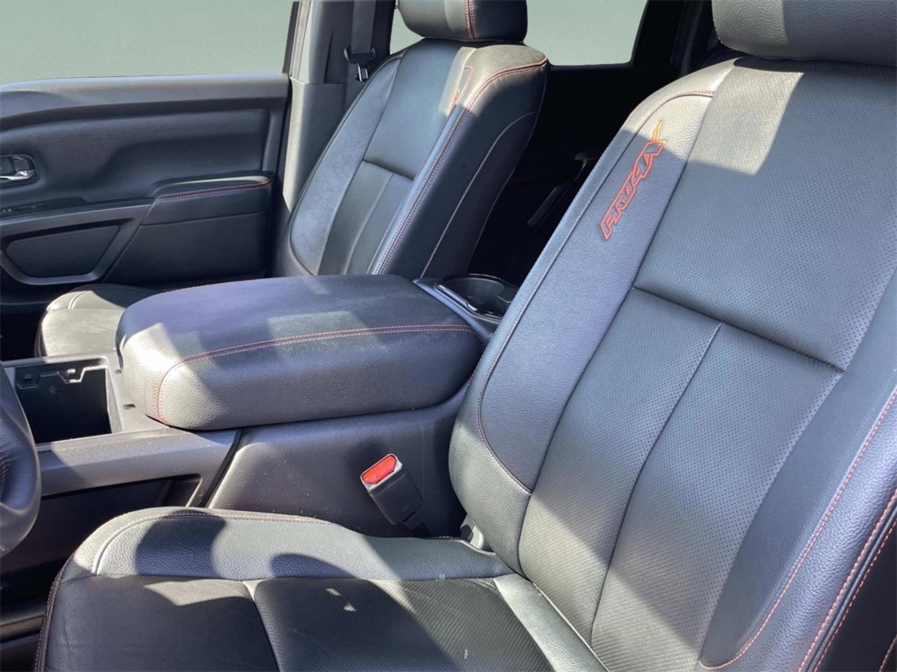 Used 2024 Nissan Titan PRO-4X w/ Pro-4x Convenience Package image 24