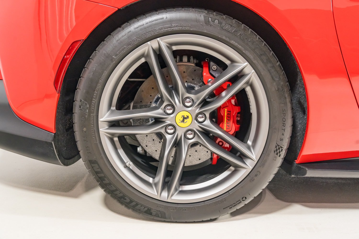 Certified 2021 Ferrari 812 GTS RWD image 25