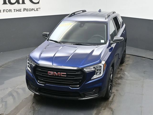 Used 2023 GMC Terrain SLE w/ Driver Convenience Package image 46
