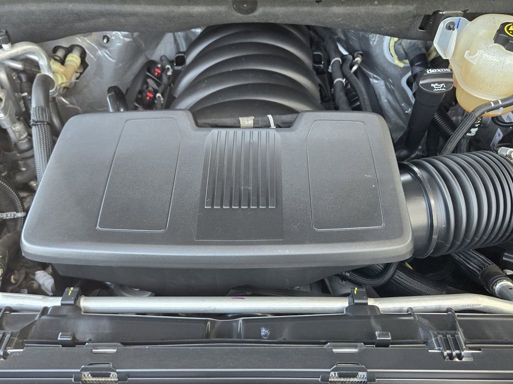 Used 2023 Chevrolet Suburban LT image 30