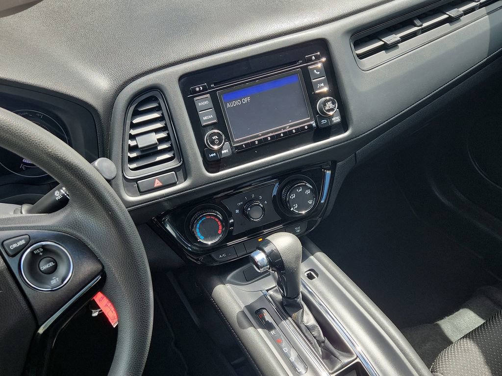 Used 2021 Honda HR-V LX image 14