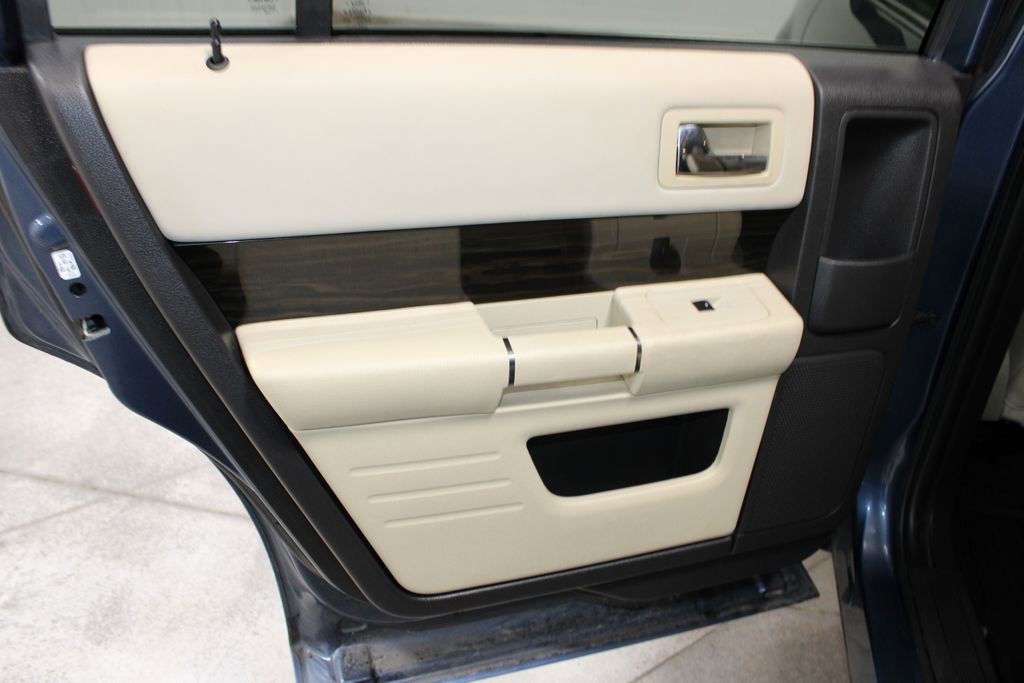 Used 2018 Ford Flex SEL w/ Equipment Group 202A image 19