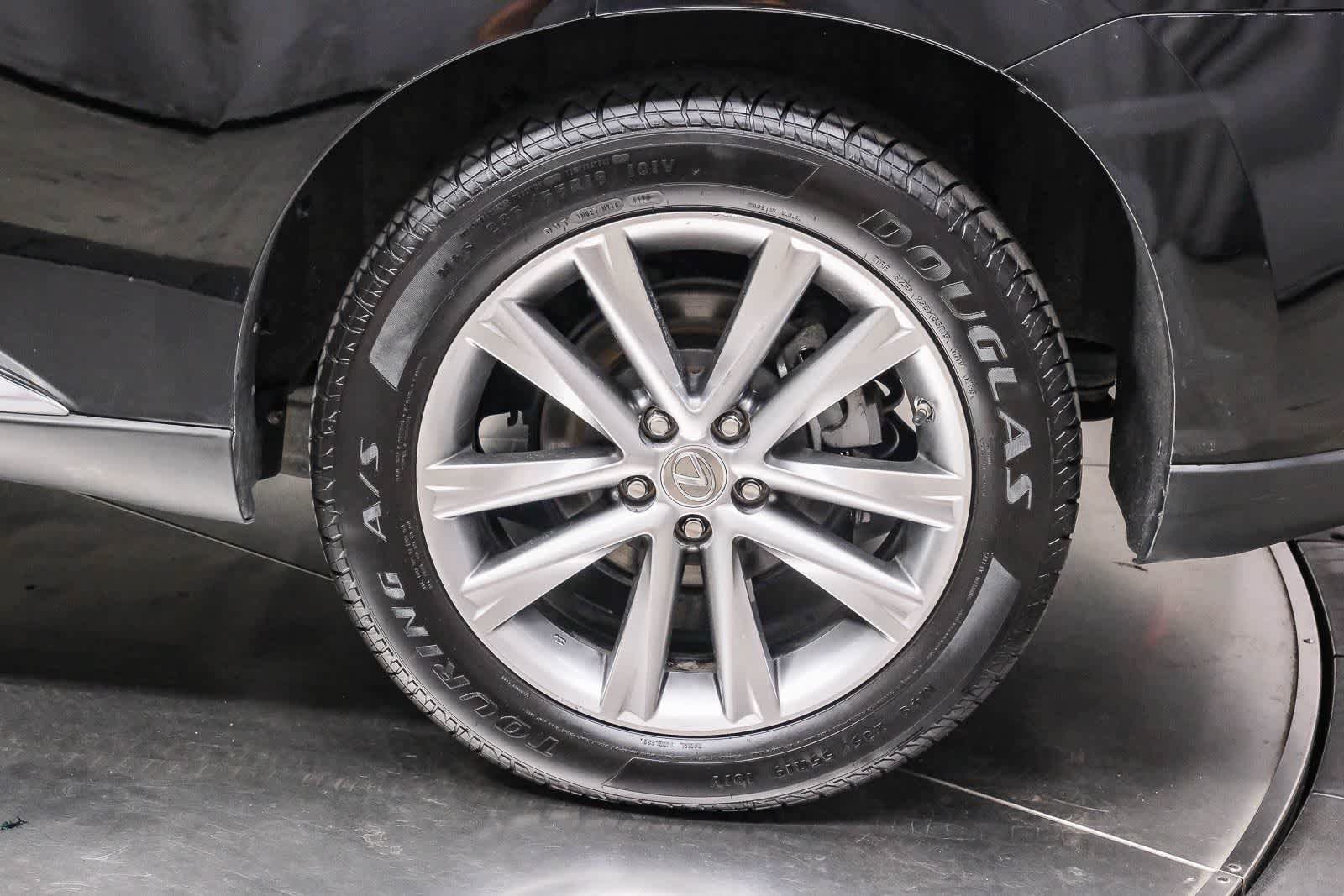 Used 2015 Lexus RX 450h FWD image 9