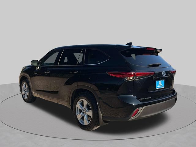 Used 2020 Toyota Highlander LE AWD/4WD image 4
