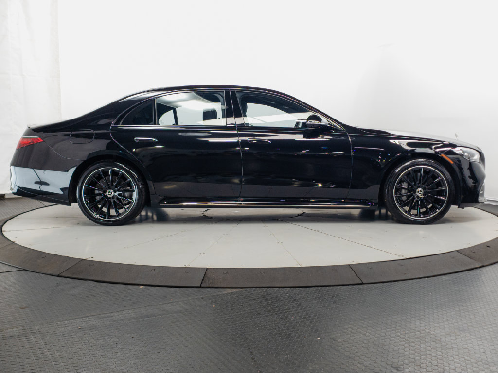 Used 2023 Mercedes-Benz S 580 4MATIC Sedan w/ AMG Line image 37