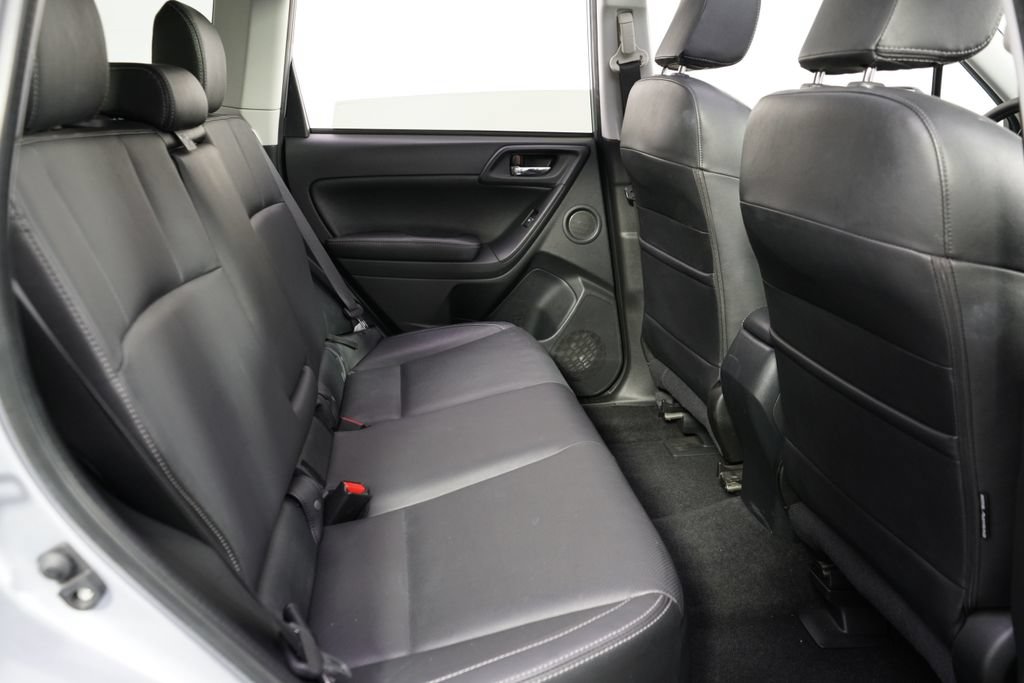 Used 2017 Subaru Forester 2.5i Limited AWD/4WD image 18